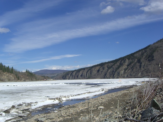 apr29 12h30-tripod-sm