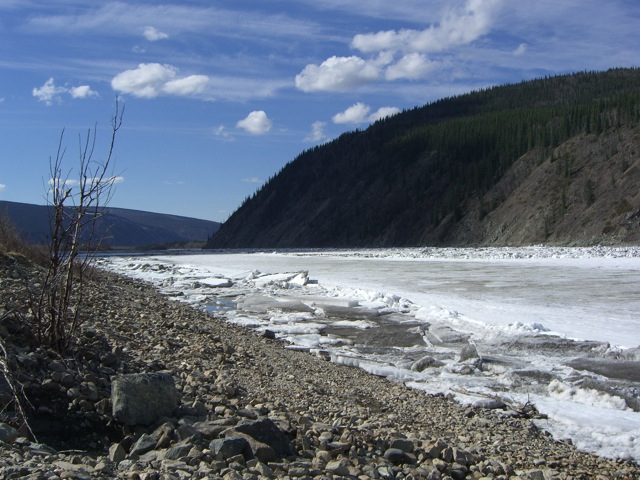 apr29 12h30-looking south-sm